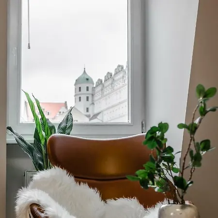 Old Town - Riverside Lux